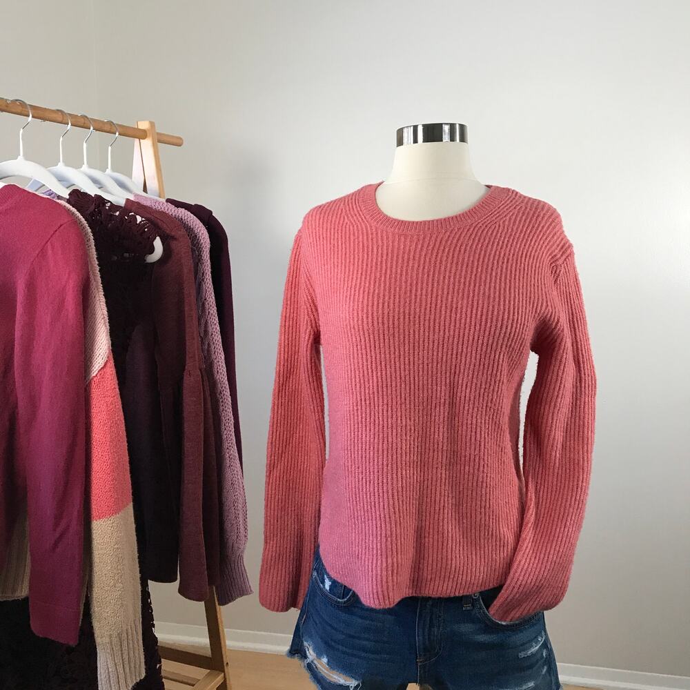 Loft • Wool Blend Ribbed Shirttail Sweater
